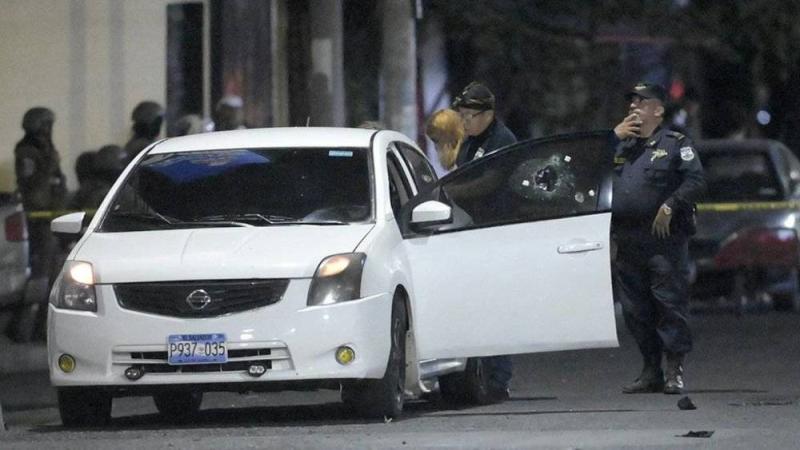 شرطة السلفادور توقف 55 ألف شخص يشتبه في ارتباطهم بعصابات