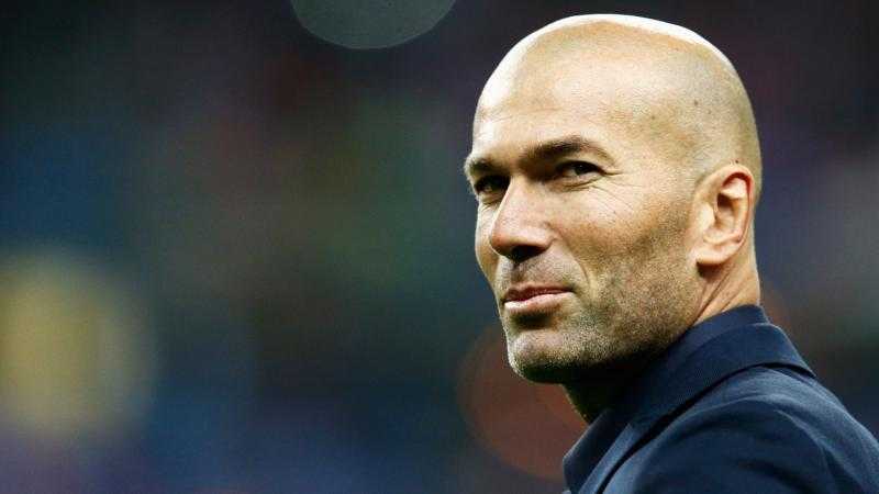 زيدان يساند ريال مدريد في الكلاسيكو أمام برشلونة