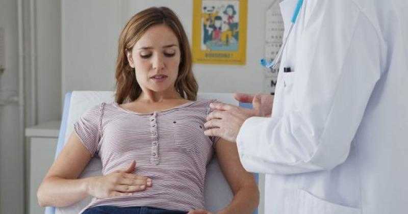 نسبة شفائه 80%.. طبيب يكشف علاجًا فعالًا وسريعًا لمرض القولون التقرحي «فيديو»