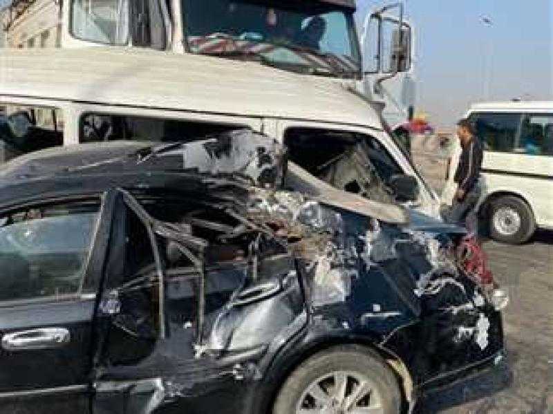 مصرع شخص وإصابة آخر في حادث تصادم على الطريق الصحراوي بالأقصر