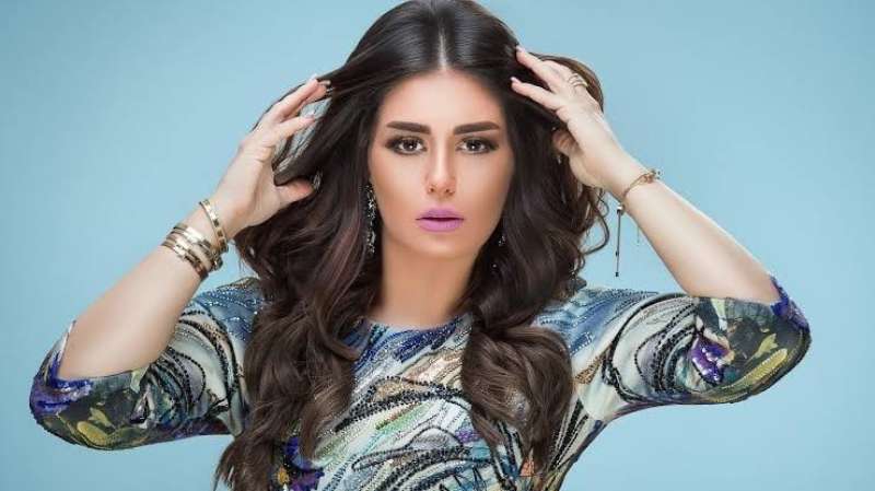 منة فضالي 