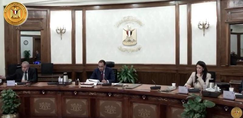 رئيس الوزراء يتابع جهود دعم وتطوير الصناعة وزيادة الصادرات «فيديو»
