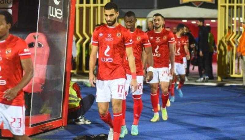 13 لاعبًا خارج قائمة الأهلي لمواجهة الإسماعيلي بالدوري