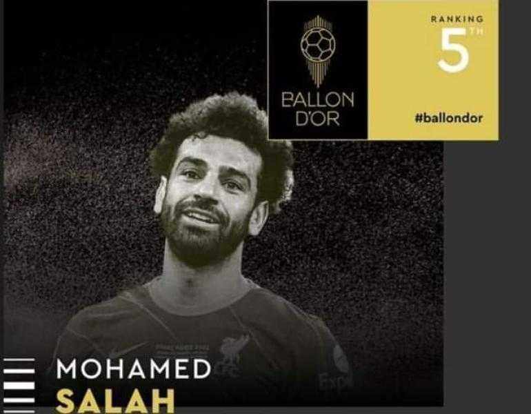 «فيتوريا» يهنئ محمد صلاح بعد فوزه بالمركز الخامس لأفضل لاعبي العالم