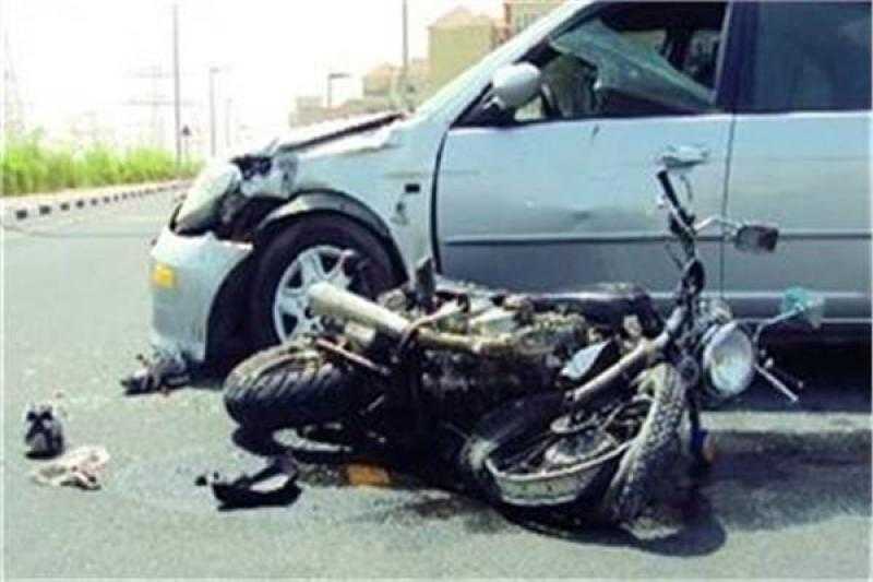 مصرع شخص في حادث تصادم سيارة ودراجة بخارية بـ 6 أكتوبر