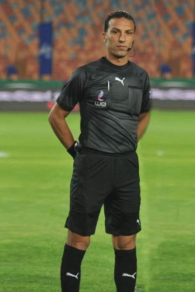 نادر قمر الدولة حكما لـ مباراة الزمالك وسموحة في الدوري المصري