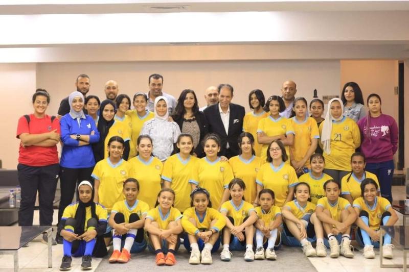 الإسماعيلي يكرم لاعبات كرة القدم النسائية