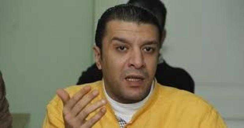 مصطفى كامل: ”شيرين عبد الوهاب مريضة وتحتاج للعلاج”