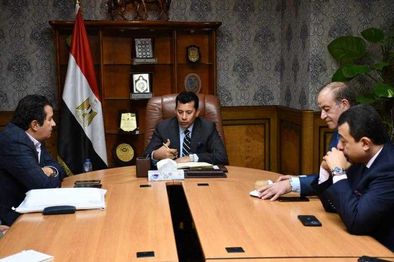 وزير الشباب والرياضة يلتقي مجلس إدارة شركة المدن للخدمات الرياضية والشبابية