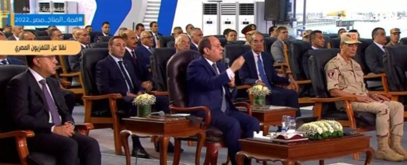 السيسي للقطاع الخاص: «اللي عايز يشارك بمشروع الرمال السوداء يتفضل»- فيديو