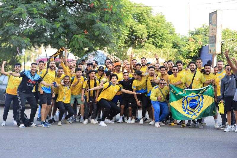 شاهد| جماهير الإسماعيلي تبدأ الاحتشاد لمؤازرة الفريق أمام الأهلي