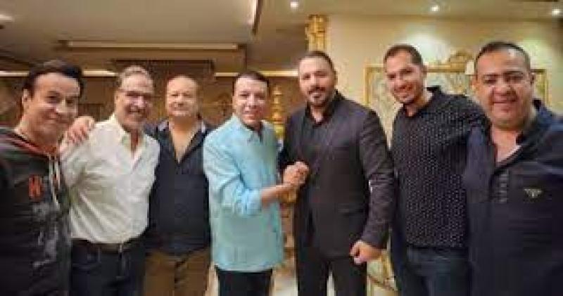 رامي عياش يبارك لمصطفى كامل 