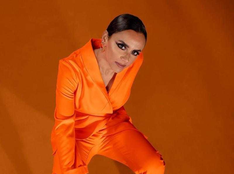 بالأبيض والأسود.. أحدث ظهور للفنانة علا رشدي