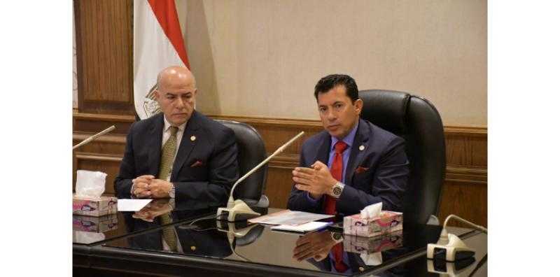 وزير الرياضة يبحث ملف تطوير المنشآت الرياضية بشمال سيناء