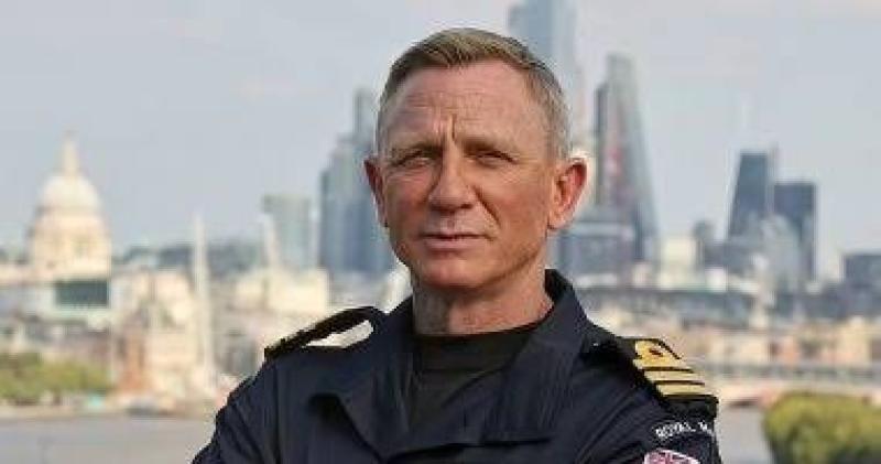 دانيال كريج يحصل على وسام ملكي عن أفلام «جيمس بوند»