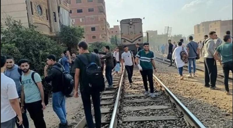 إصابة إمام وخطيب مسجد سقط من قطار ركاب بالبحيرة