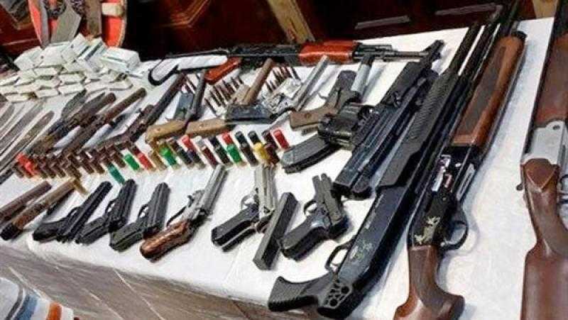 الداخلية: تنفيذ 7226 حكم قضائى متنوع وضبط 15 قطعة سلاح نارى