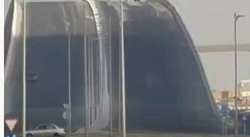 يظهر مرتفعًا بشكل مبالغ فيه.. حقيقة الفيديو المتداول لأحد كباري القاهرة الجديدة