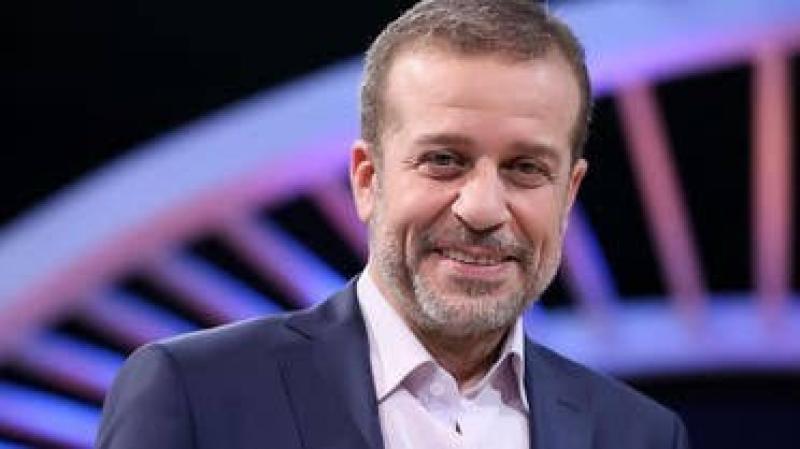 شريف منير يروج لمسلسله الجديد ”إيجار قديم”