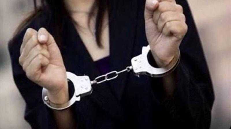 الحبس 5 سنوات لربة منزل بعد قتلها عشيقها في سوهاج