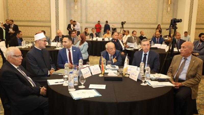 «نظير عياد»: ملتقى علوم وتكنولوجيا الفضاء له دور هام في نشر الوعي