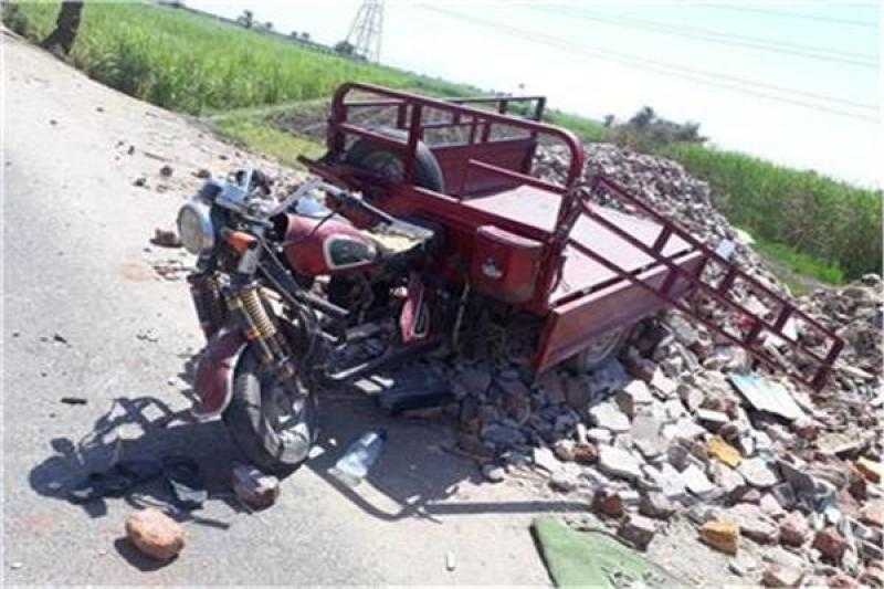 إصابة 6 أشخاص في حادث انقلاب تروسيكل بمطروح