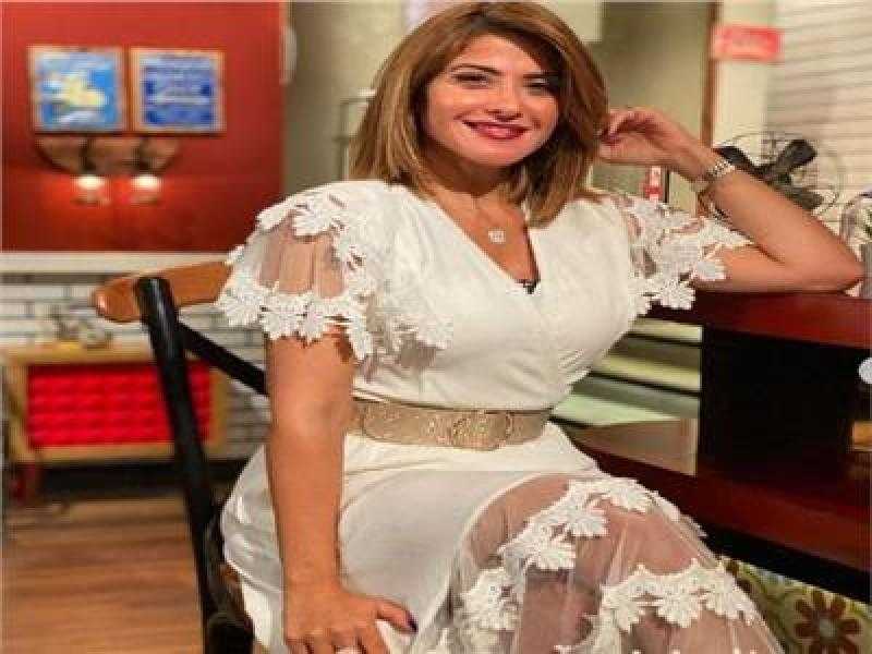 بفستان أبيض.. هيدي كرم تتألق عبر «إنستجرام»