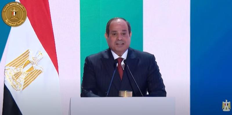 السيسي: «شيلنا دعم جزئي على الوقود والناس قالت الرئيس بيغامر بشعبيته».. فيديو