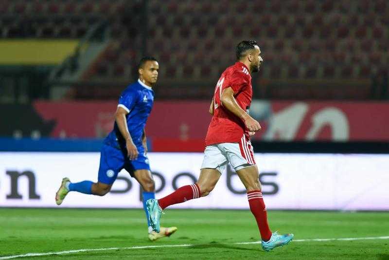 الأهلي يتقدم على أسوان في الشوط الأول بهدف معلول