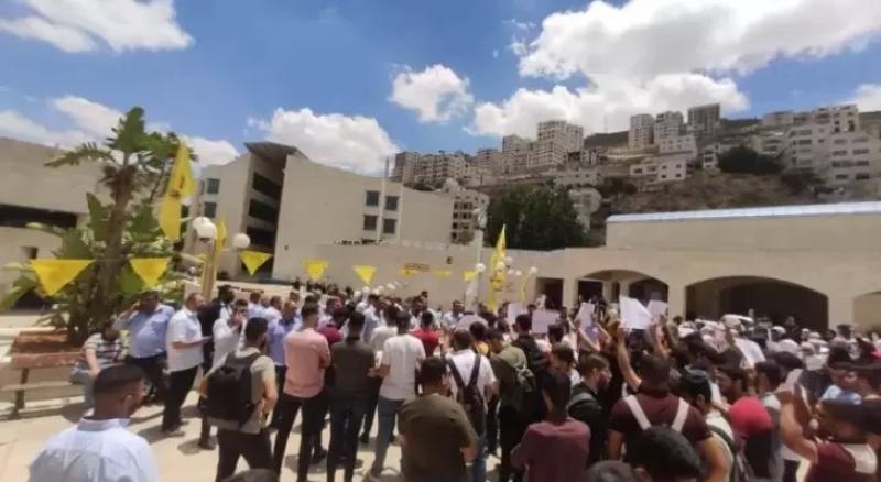 اعتصام في «نابلس» يطالب بحرية التنقل في ظل حصار إسرائيلي منذ أسبوعين