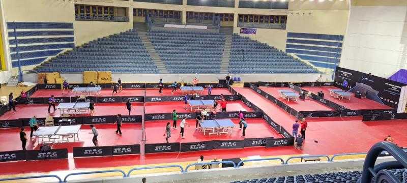 وضع اللمسات الأخيرة استعدادًا لبطولة مصر الدولية لتنس الطاولة