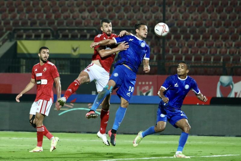 الأهلي وأسوان