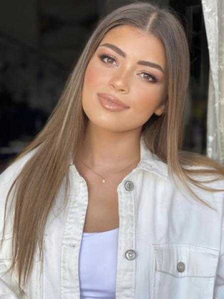 إطلالة ناعمة للفنانة ليلى أحمد زاهر عبر ”إنستجرام”