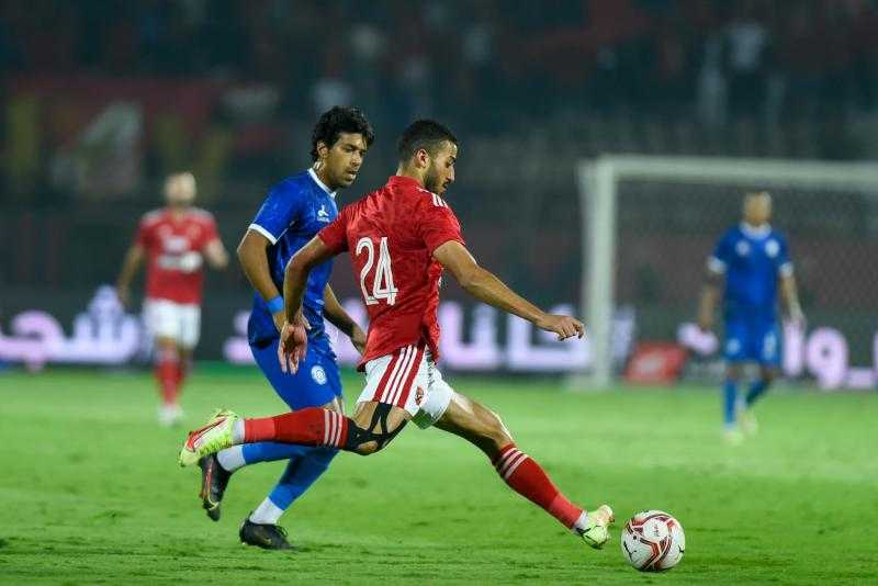 الضربة الثانية.. تفاصيل إصابة مدافع الأهلي قبل مواجهة الزمالك