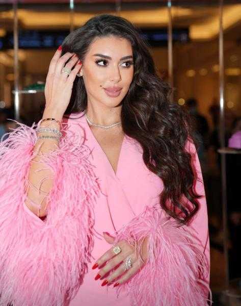 بإطلالة وردية.. ياسمين صبري تنال إعجاب جمهورها على السوشيال ميديا