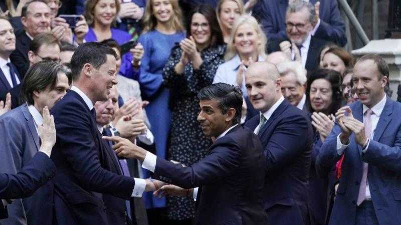 ساعة الثأر تدقّ أمام ريشي سوناك بعد انتصاره الساحق