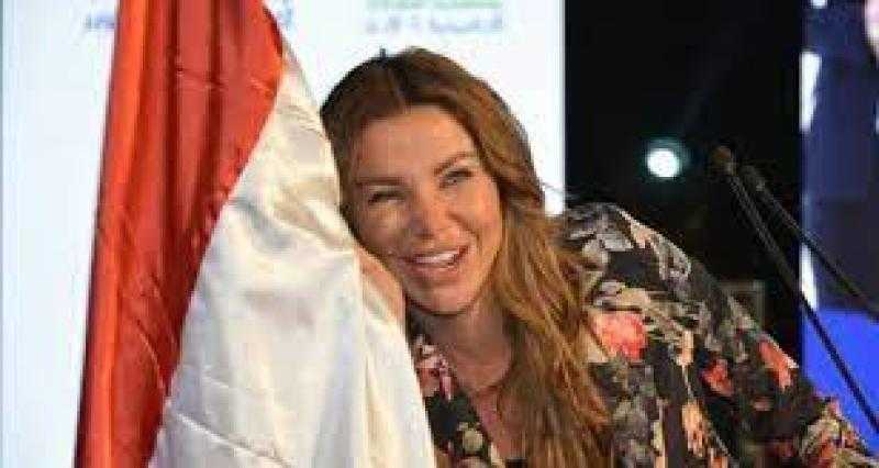 بالباسبور المصري.. رزان مغربي تحتفي بحصولها على الجنسية المصرية رسميا