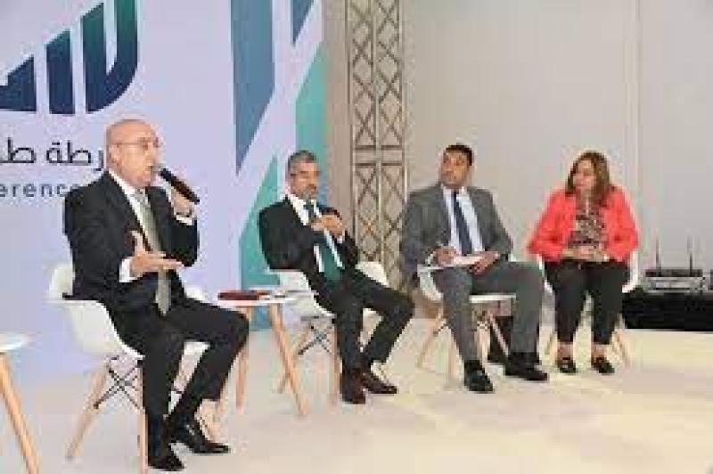 وزير الإسكان يترأس جلسة تحت عنوان الثروة العقارية