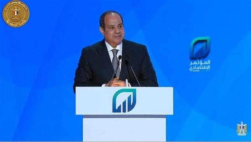 الرئيس السيسي يوجه الحكومة بعدم تحميل المواطن أعباء إضافية