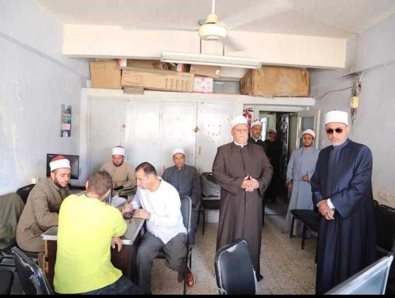 أمين ”البحوث الإسلامية” يجري جولة بمنطقة وعظ الفيوم