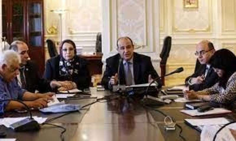 لجنة الصحة بالنواب