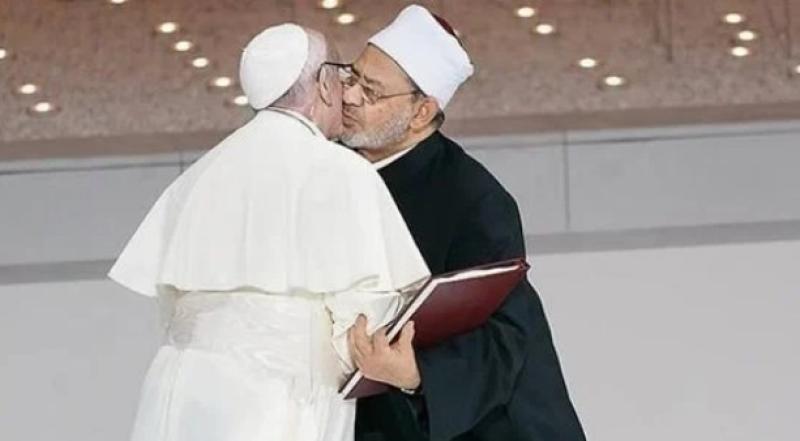 «الأعلى للشئون الإسلامية» يُشيد بدعوة ملك البحرين لشيخ الأزهر وبابا الفاتيكان