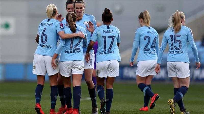 «بسبب الدورة الشهرية».. مانشستر سيتي يغير لون السراويل القصيرة لفريق السيدات