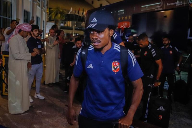 بعثة الأهلي تصل إلى فندق الإقامة بالإمارات