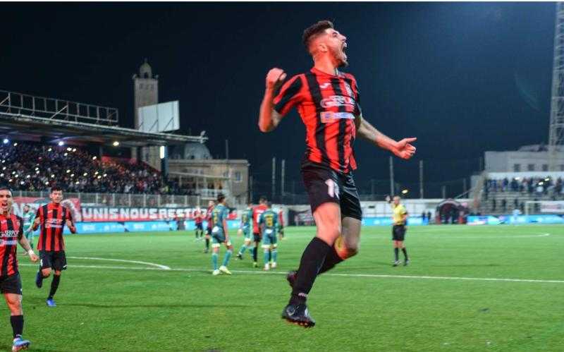 انتصارات بالجملة لفرق صدارة الدوري الجزائري