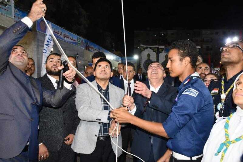 صبحي ومحافظ الإسكندرية يفتتحان عددًا من مراكز الشباب والمشروعات