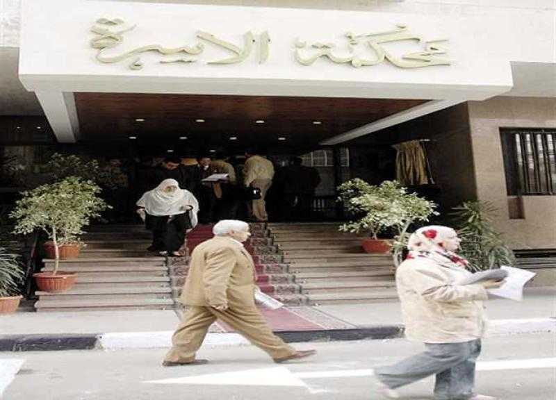 سيدة في محكمة الأسرة.. «جوزي بيخوني ولما قولت لأمه قالتلي متخربيش على نفسك»