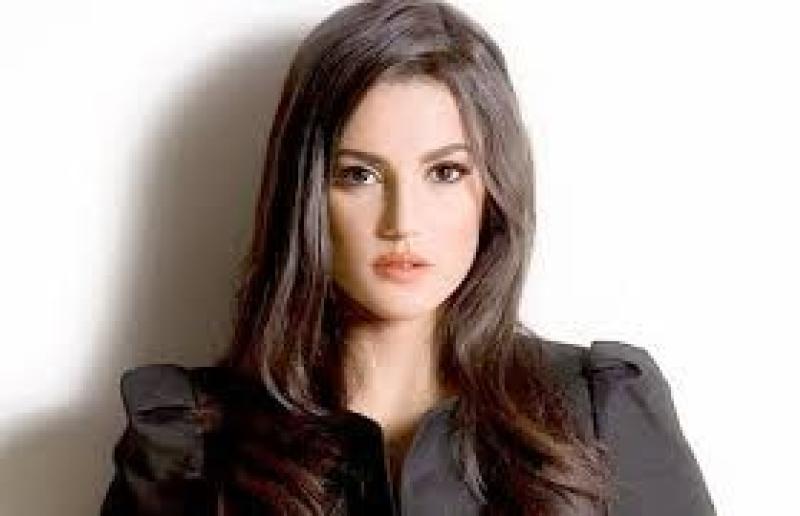 الفنانة درة
