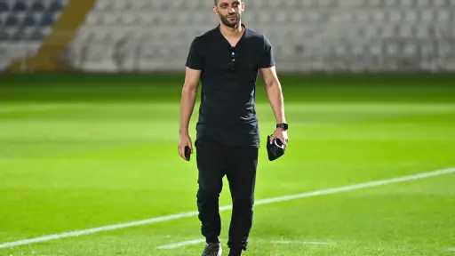 أمير مرتضى منصور يوجه رسالة خاصة إلى ممدوح عباس بشأن الزمالك