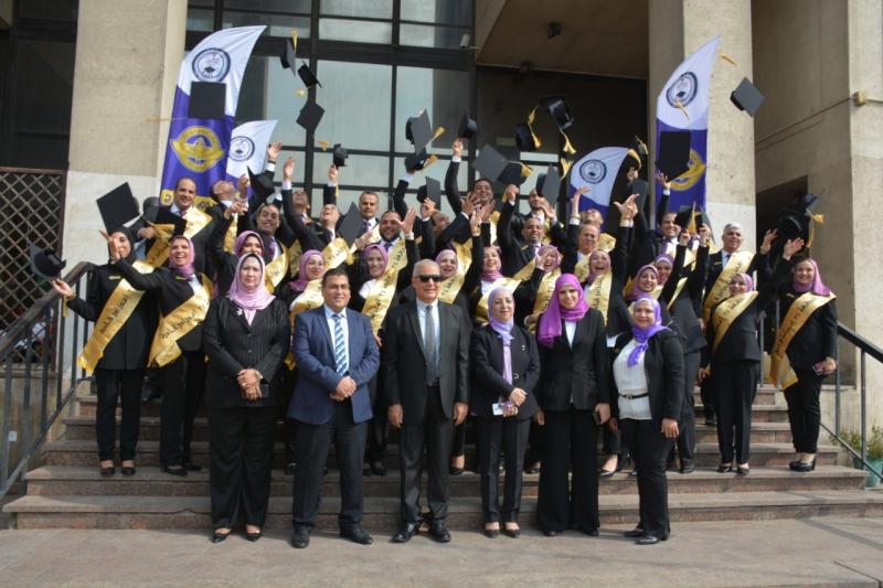 «الكهرباء» تحتفل بتخريج الدفعة 34 متدرباً من دورة إعداد القادة